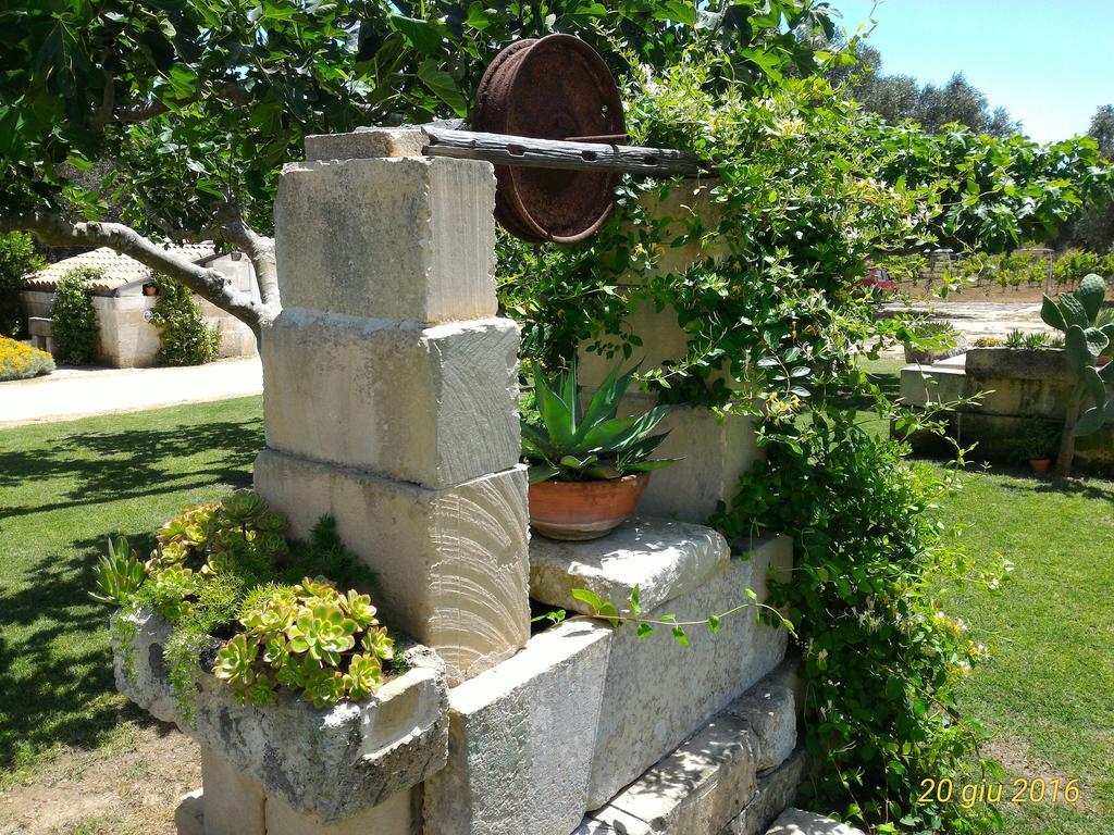 Masseria Vignenove Uggiano La Chiesa Exterior foto