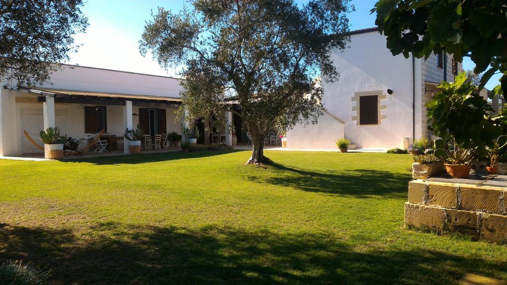 Masseria Vignenove Uggiano La Chiesa Exterior foto